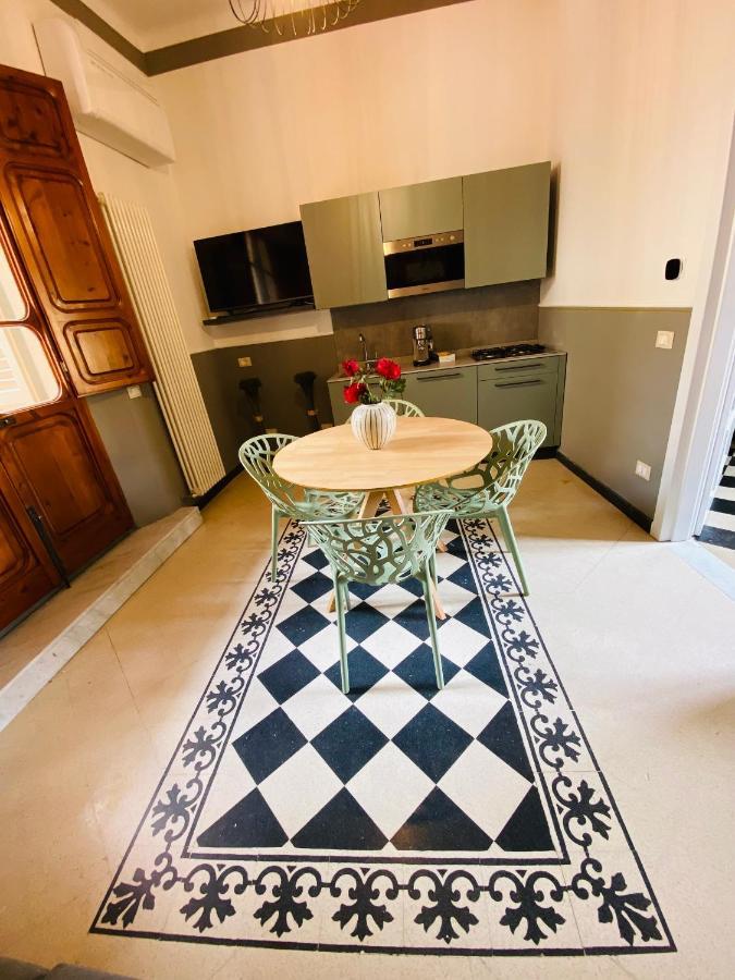 Blom Apartments Pisa Bagian luar foto